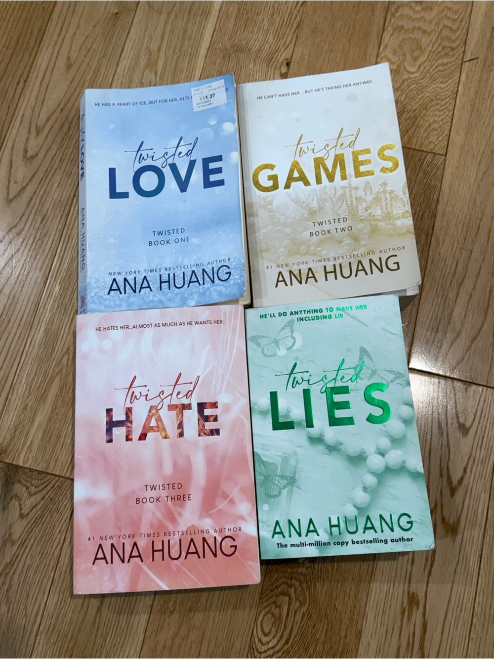 Twisted Series by Ana Huand - book 1,2,3,4